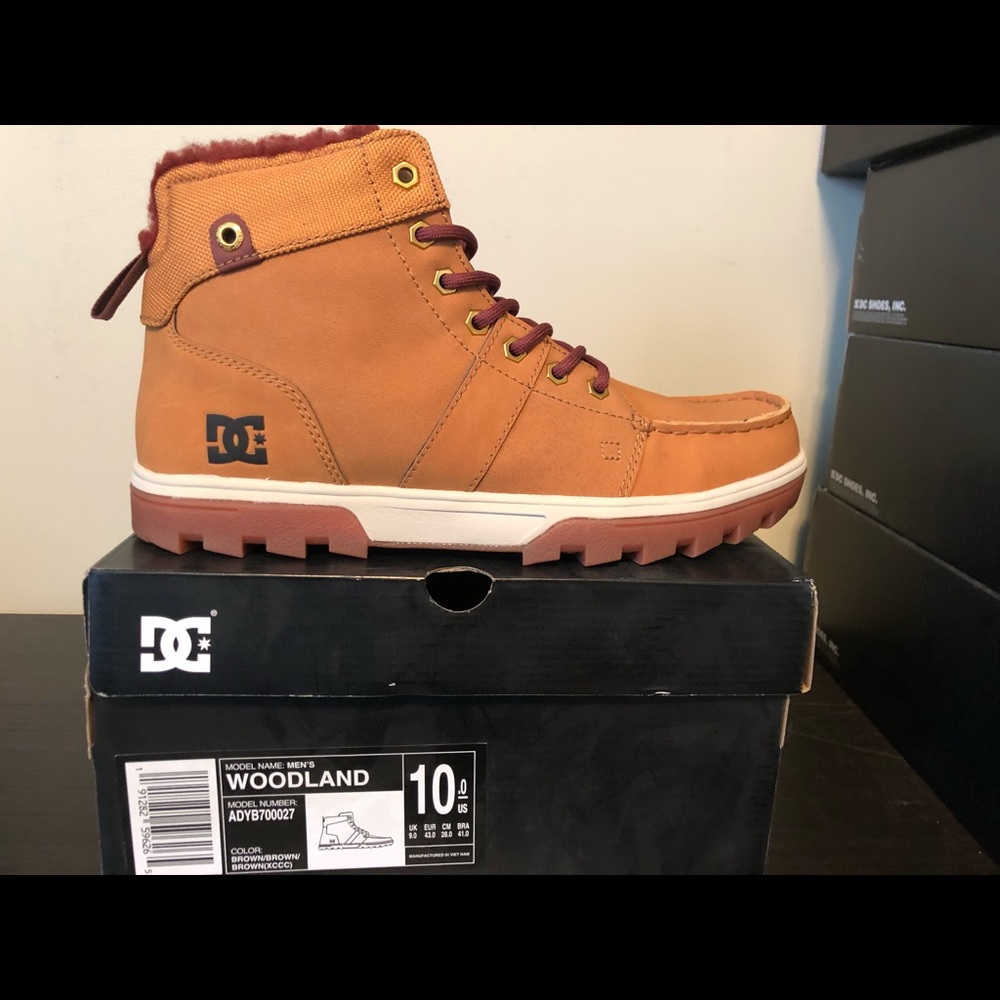DC Woodland Men’s Size 10 New in Box